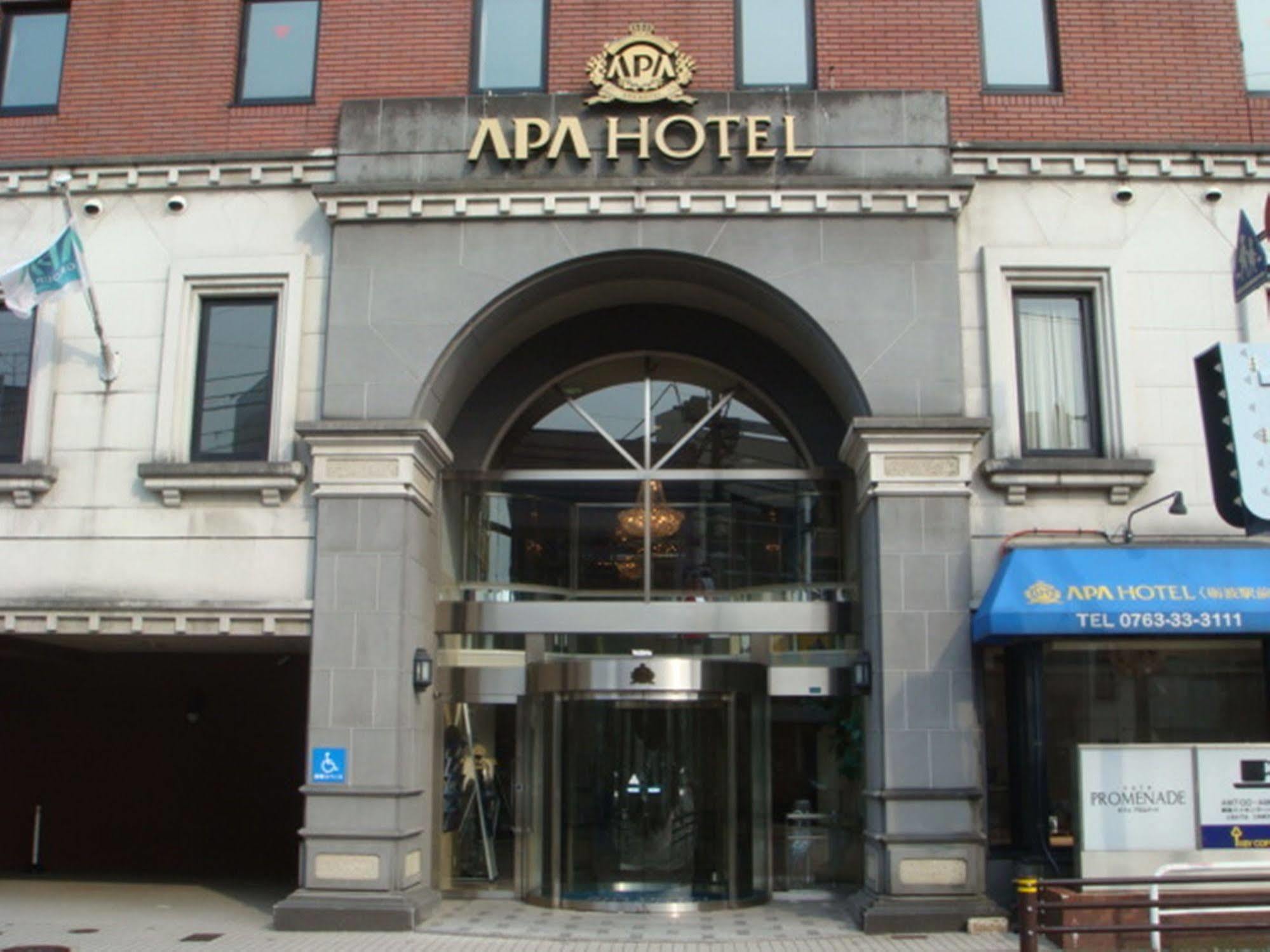 Apa Hotel Tonami Ekimae Exterior photo